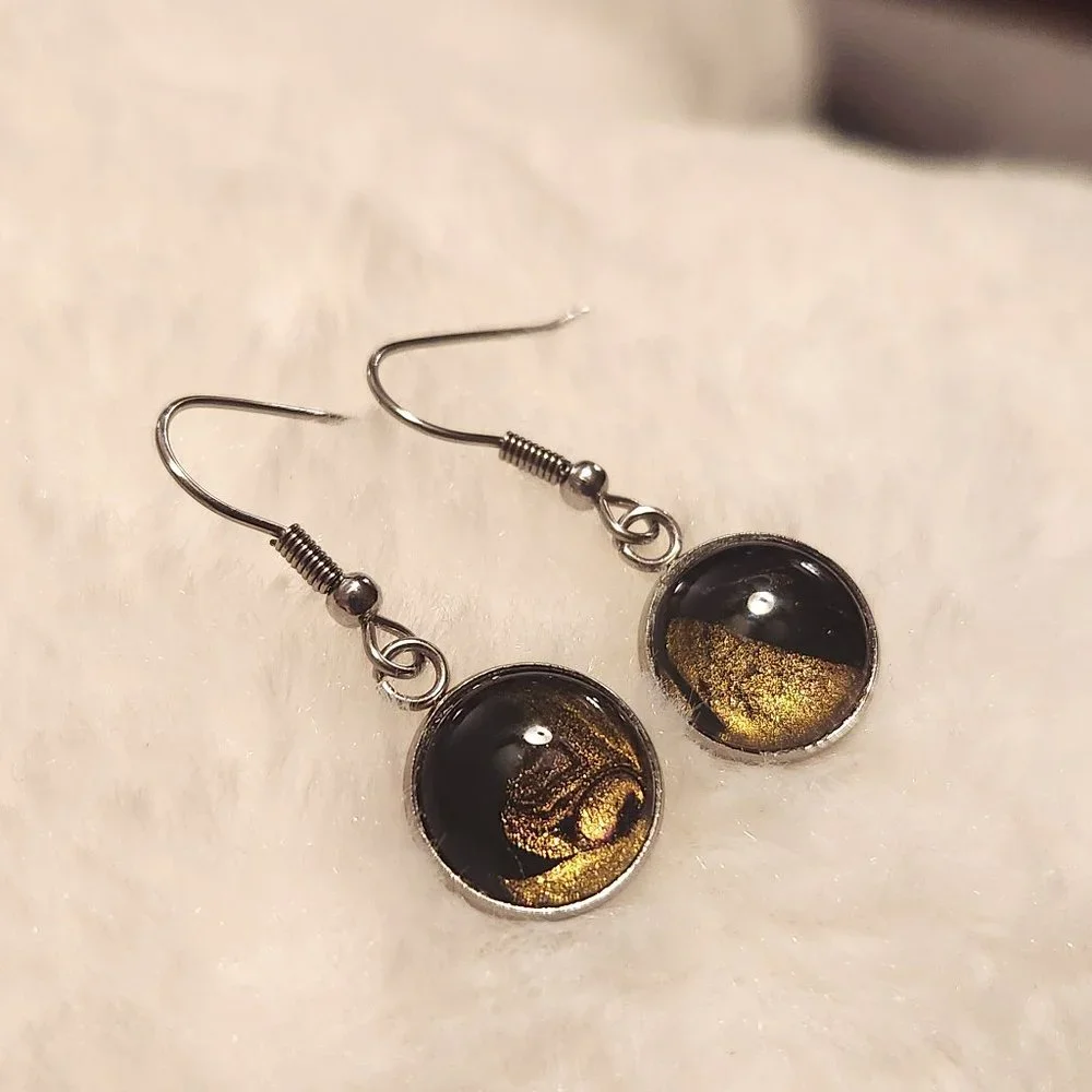 NEW Handmade Black and Gold Acrylic Swirl Drop Earrings - Picture 1 of 3